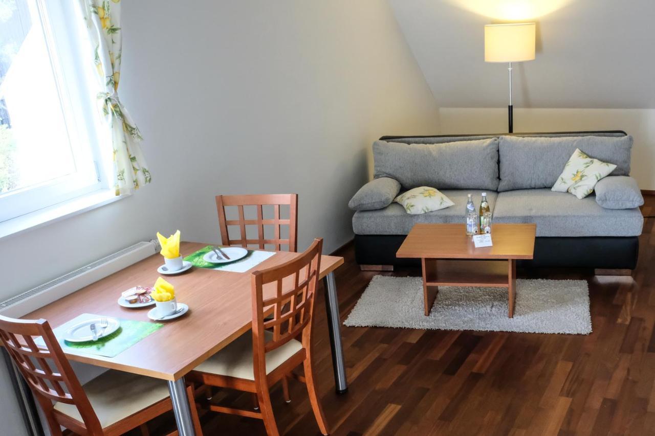 Jungingers Aparthotel Holzheim  Exterior photo
